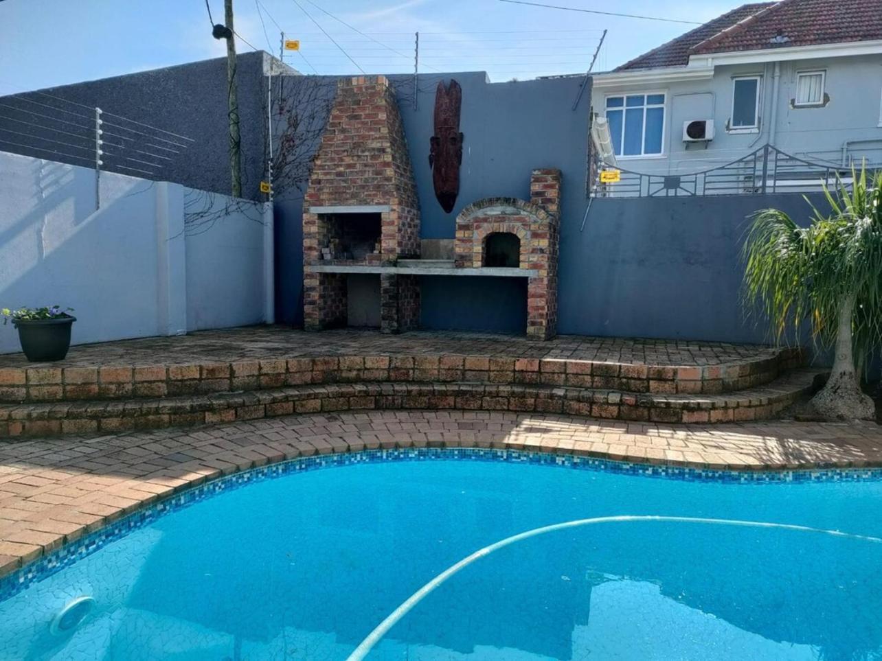 Villa Luxury Living On Westview Port Elizabeth Exterior foto